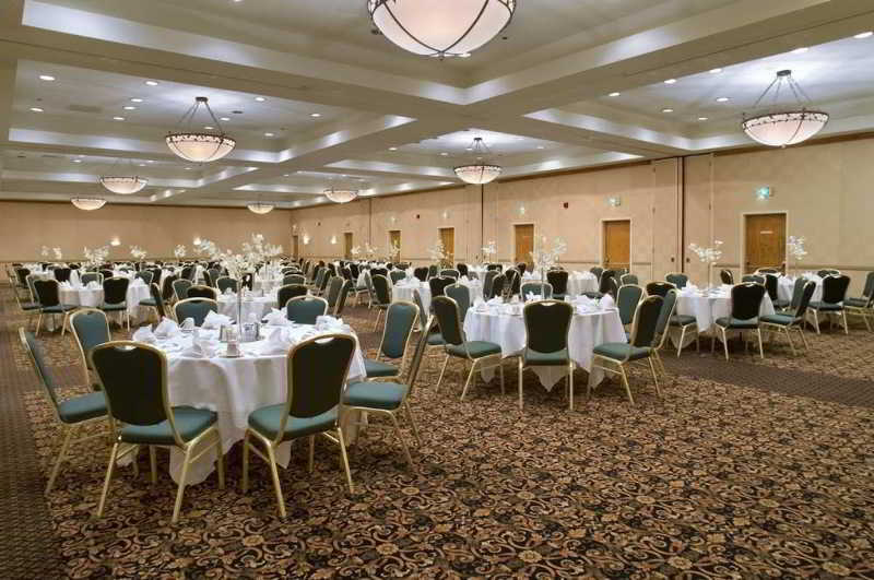 Doubletree By Hilton Norfolk Airport Otel Restoran fotoğraf